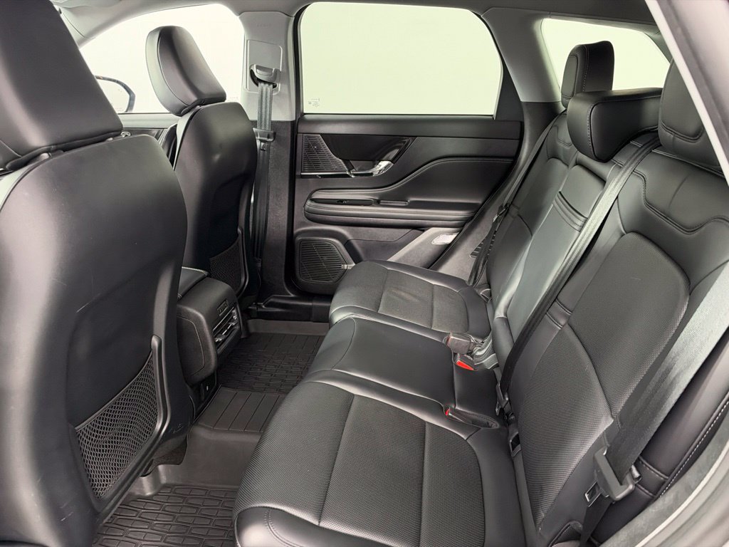 Used 2022 Lincoln Corsair AWD w/ Premium Package image 15