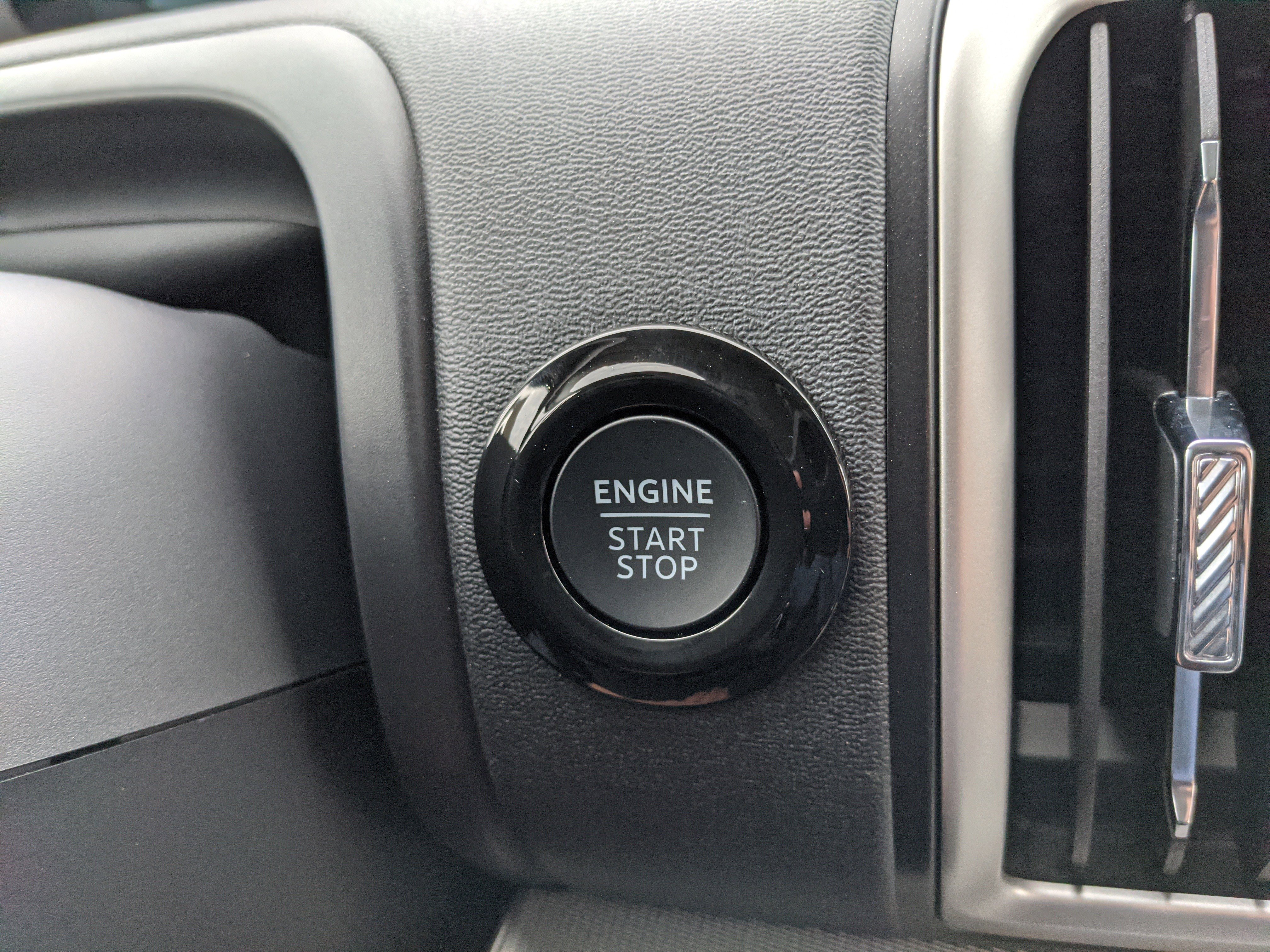 New 2025 Ford Expedition Active image 29