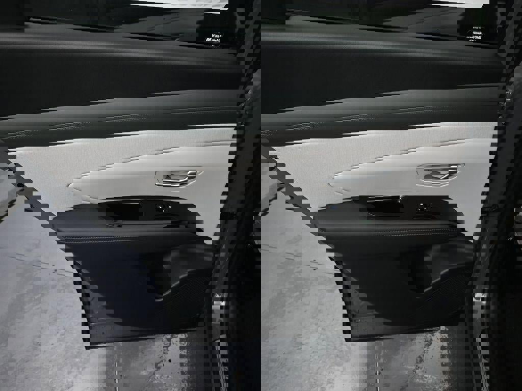 New 2026 Hyundai Tucson Limited image 34