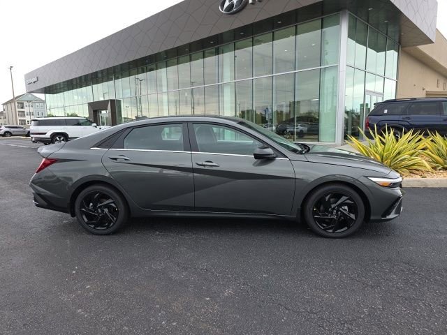 New 2026 Hyundai Elantra SEL Sport Premium FWD image 19
