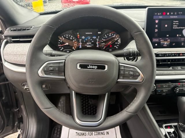 Used 2024 Jeep Compass Latitude AWD/4WD image 15