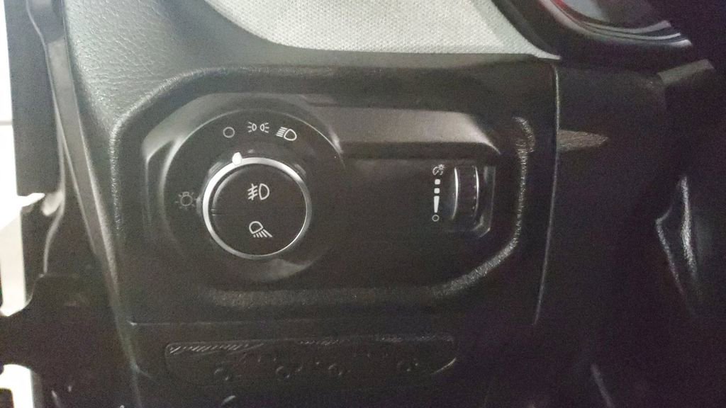 Used 2024 Jeep Gladiator Sport image 22