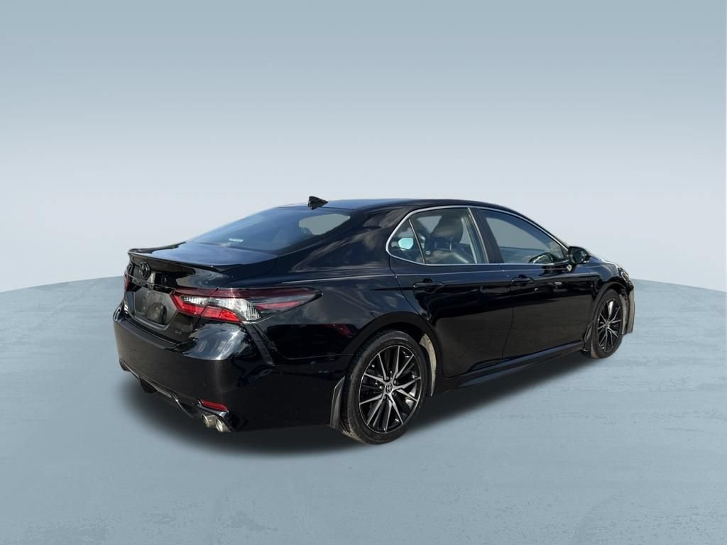 Used 2024 Toyota Camry SE w/ Convenience Package FWD image 7
