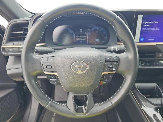 Used 2024 Toyota Crown w/ Carpet Mat Package (TMS) AWD/4WD image 5