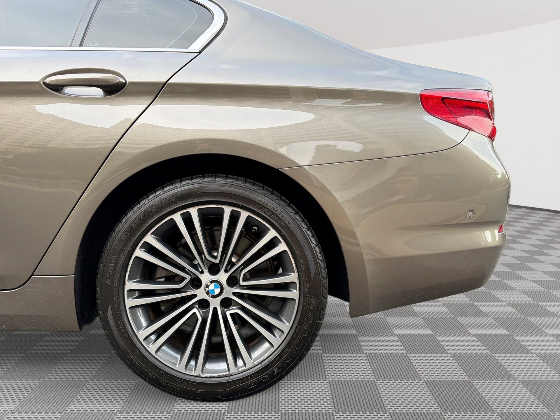 Used 2019 BMW 530i xDrive w/ Convenience Package AWD/4WD image 31