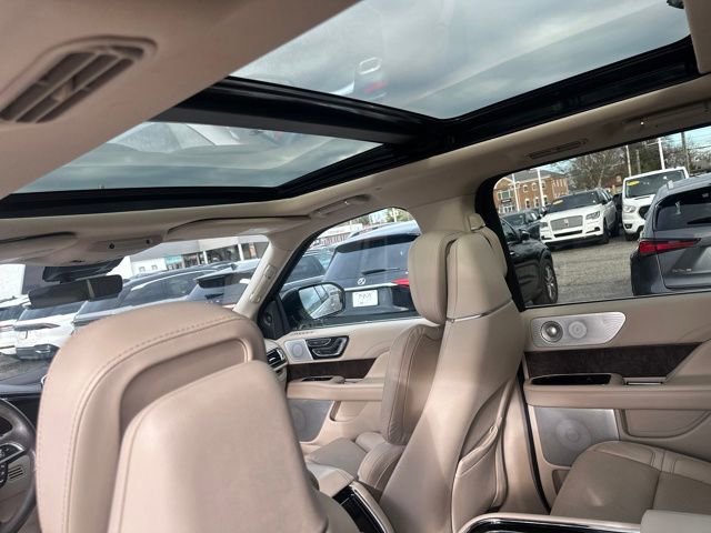 Used 2020 Lincoln Navigator Reserve w/ Luxury Package image 23