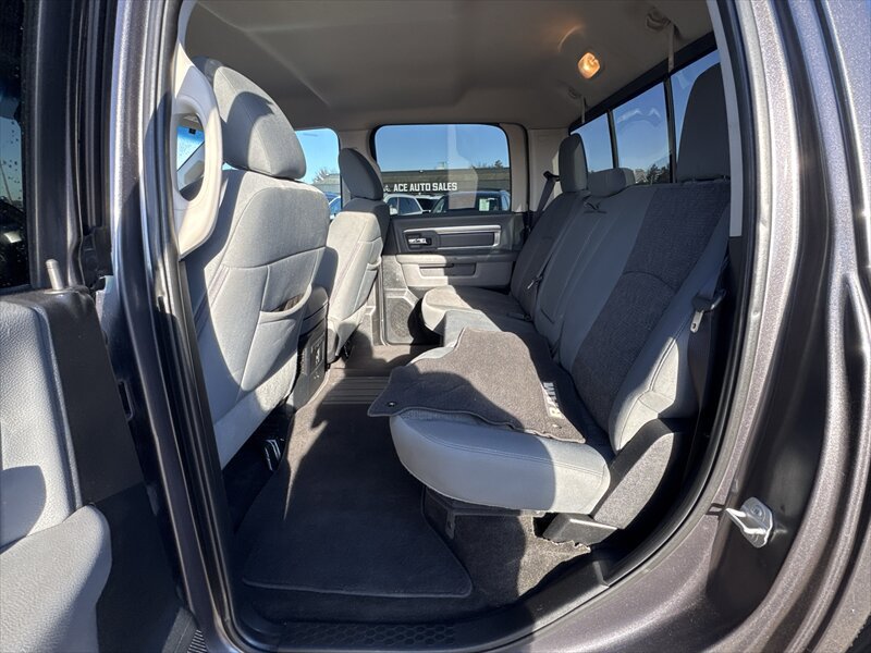 Used 2017 RAM 1500 Lone Star AWD/4WD image 10