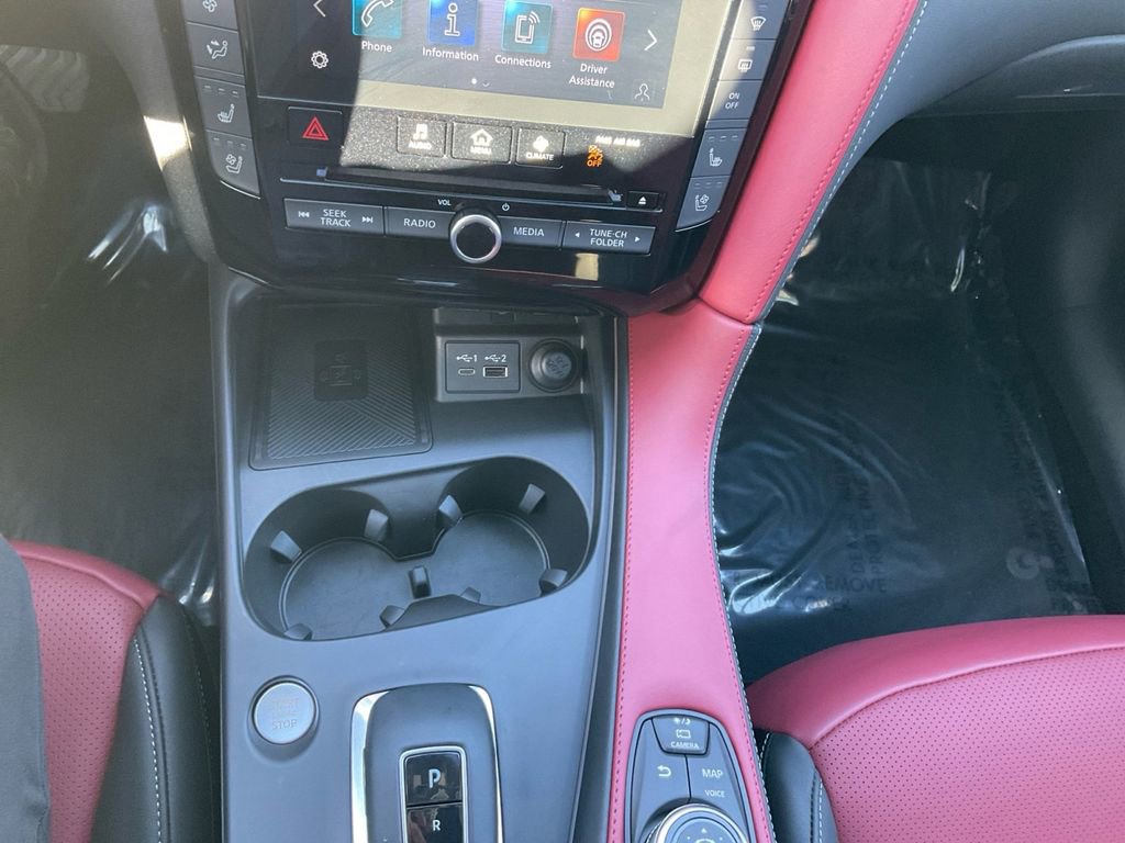 Used 2025 INFINITI QX50 Sport image 23