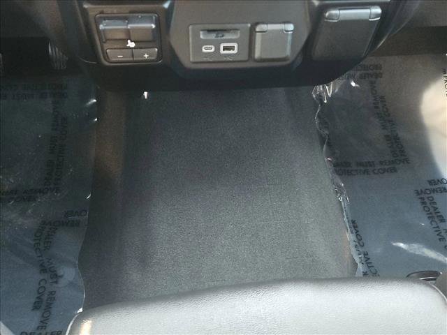 Used 2020 Chevrolet Silverado 1500 LT w/ All-Star Edition image 11