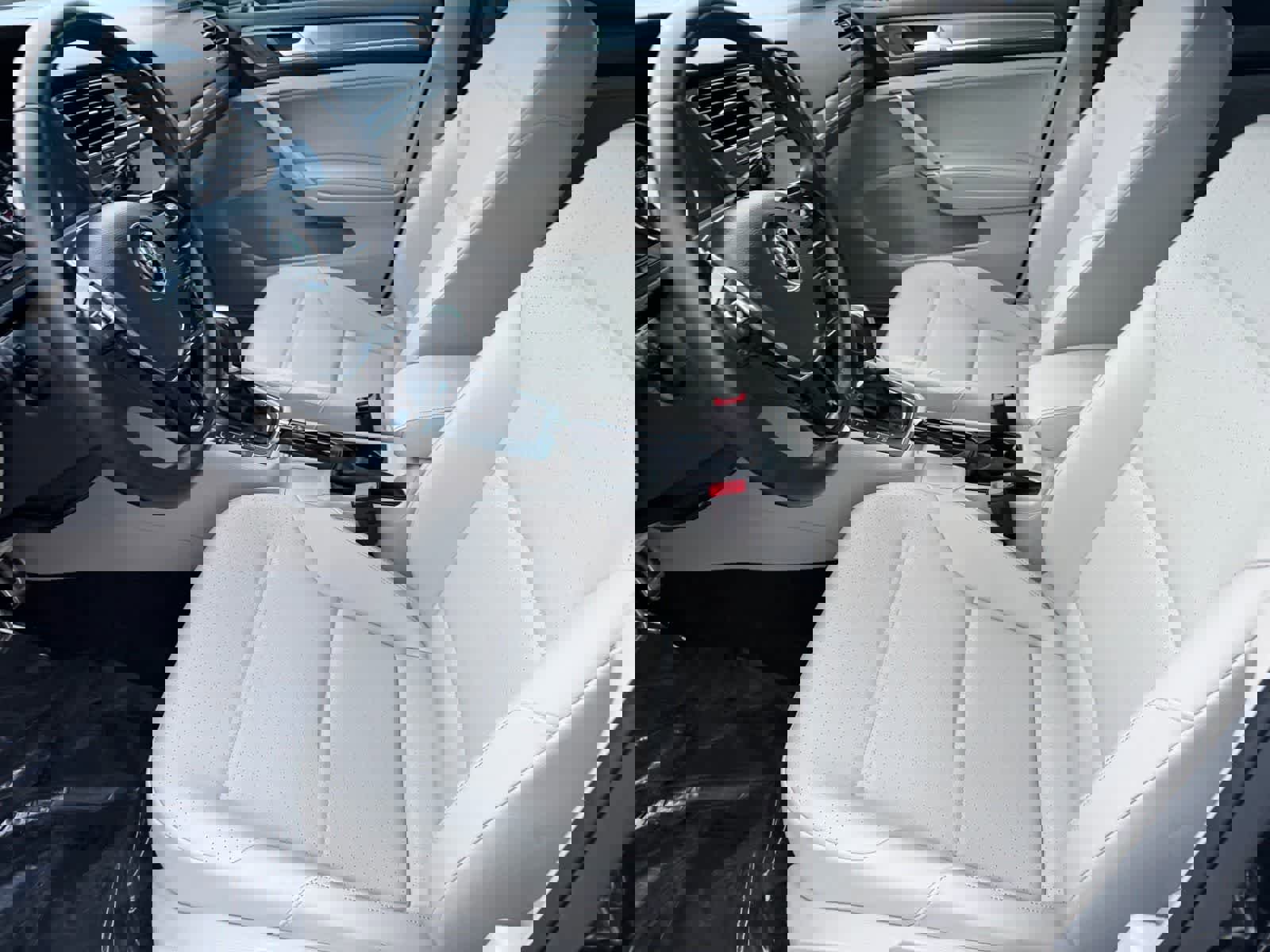 Used 2018 Volkswagen Golf Alltrack SE image 12