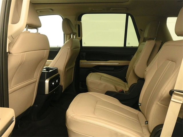 Used 2023 Ford Expedition Limited image 10