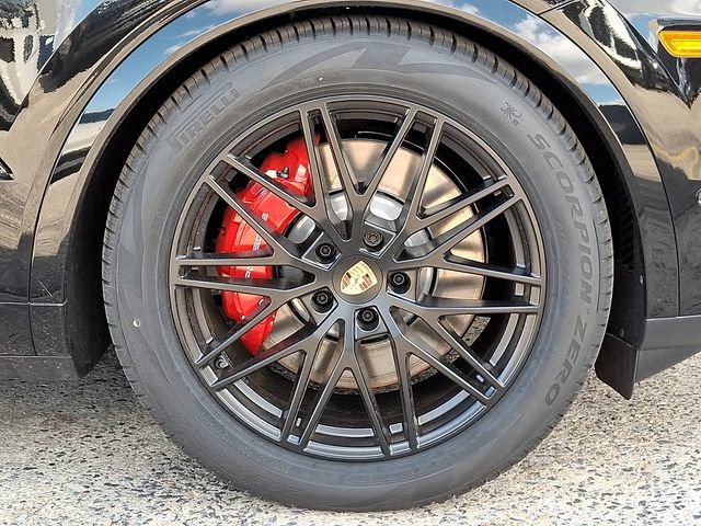New 2026 Porsche Cayenne S AWD/4WD image 12
