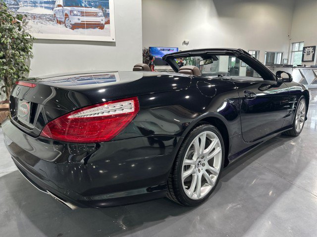 Used 2015 Mercedes-Benz SL 400 w/ Premium I Package image 32