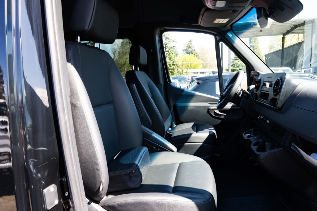 Used 2023 Mercedes-Benz Sprinter 2500 image 20