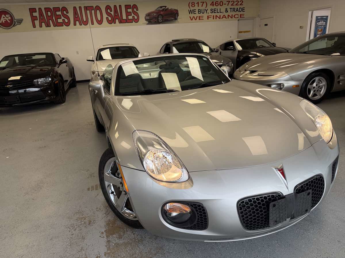 Used 2007 Pontiac Solstice GXP w/ Premium Package RWD image 1
