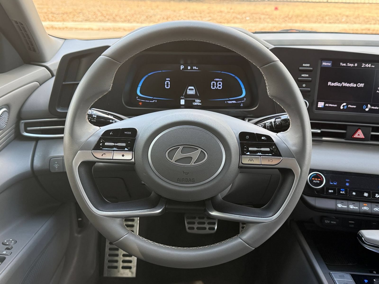 Used 2026 Hyundai Elantra Sport FWD image 27