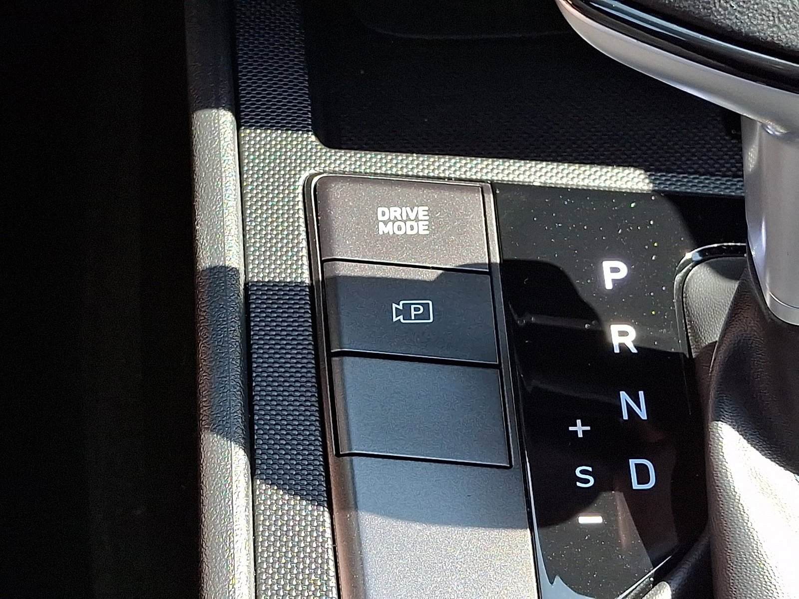 Certified 2025 Hyundai Elantra Sport FWD image 24