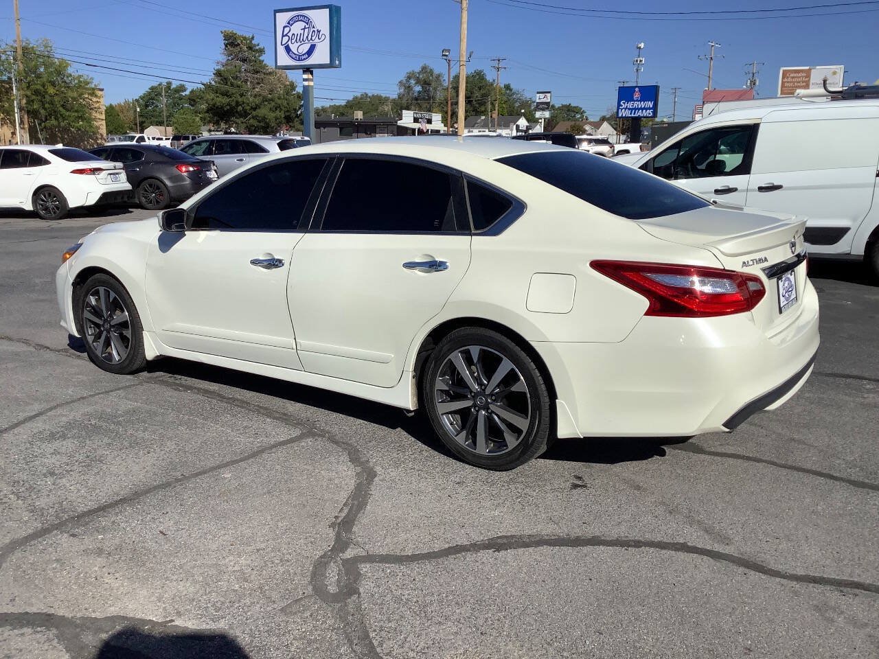 Used 2017 Nissan Altima 3.5 SR FWD image 18