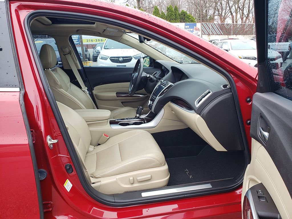 Used 2017 Acura TLX w/ Technology Package image 19