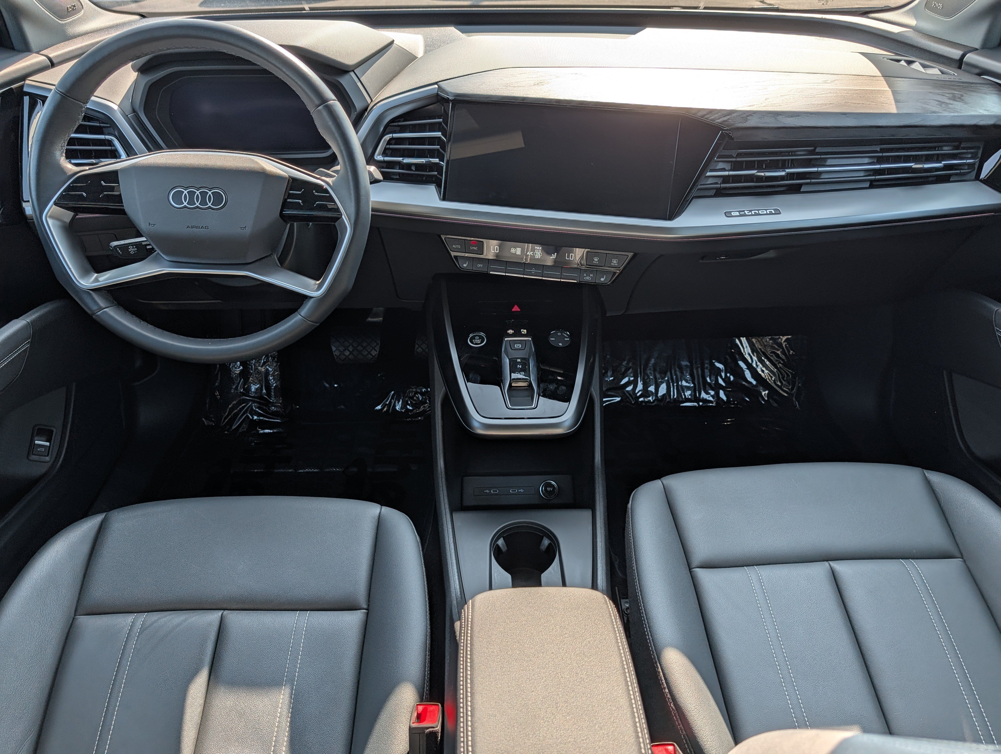 Used 2023 Audi Q4 e-tron Premium Plus w/ Premium Plus AWD/4WD image 10