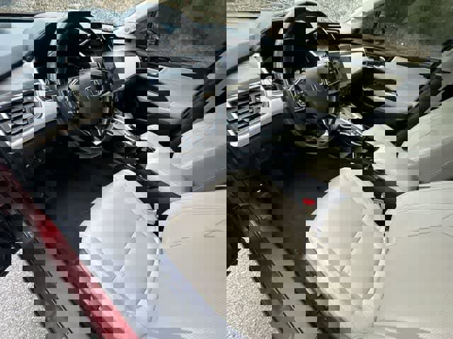 Used 2020 Honda Clarity Touring image 16