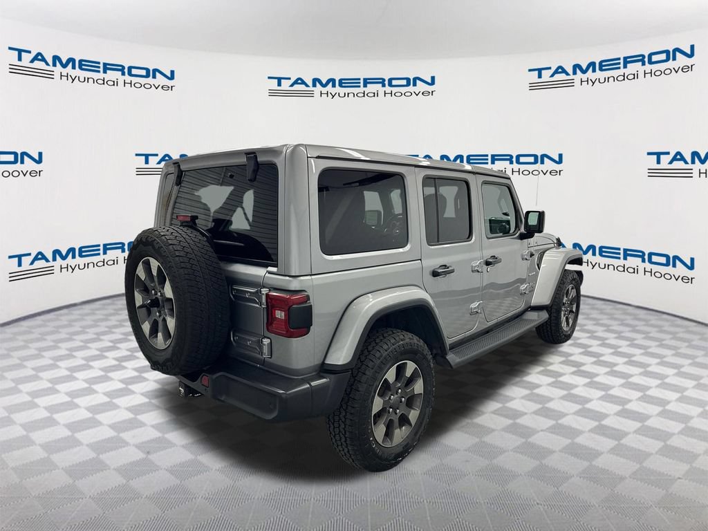 Used 2018 Jeep Wrangler Unlimited Sahara AWD/4WD image 5
