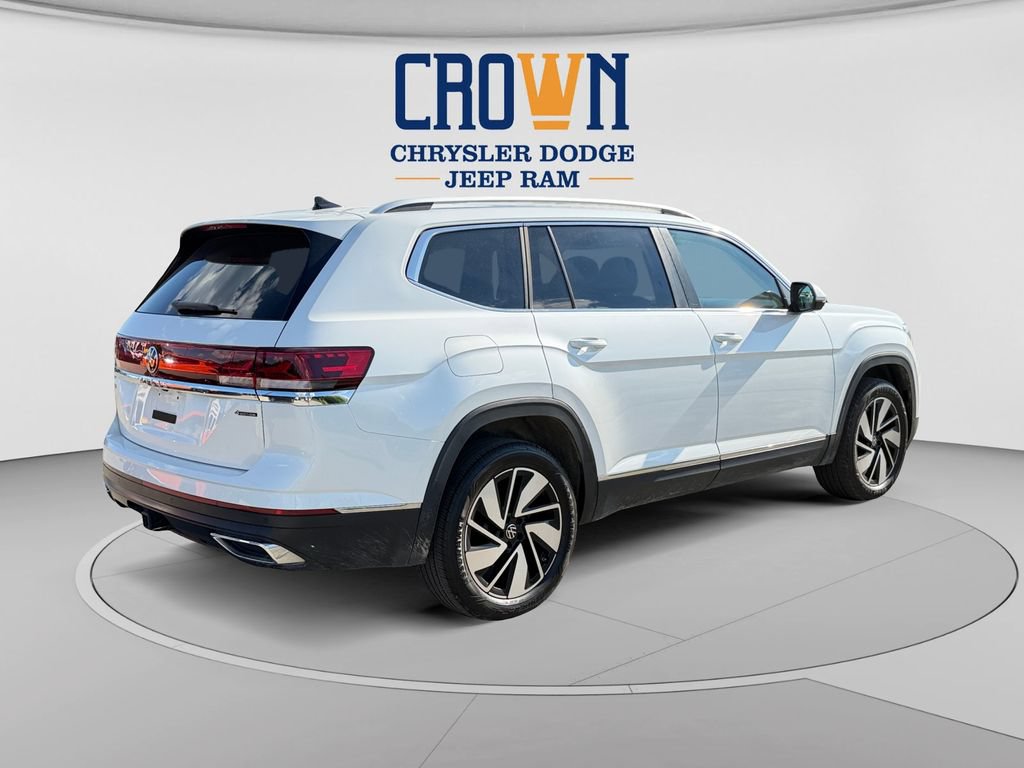 Used 2024 Volkswagen Atlas SEL AWD/4WD image 3