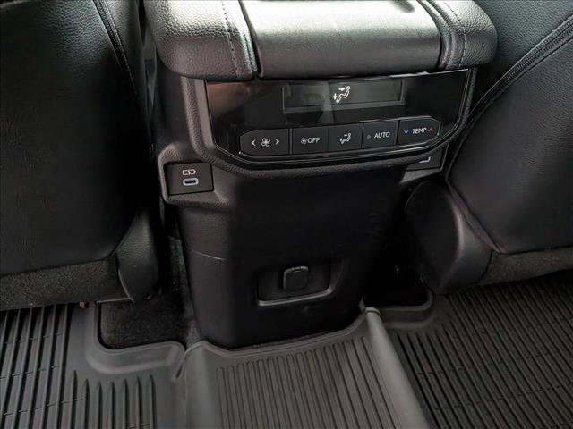 Used 2026 Toyota Grand Highlander XLE image 18