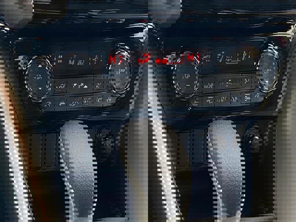 New 2026 Mitsubishi Eclipse Cross SE image 7