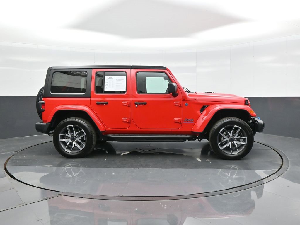 Used 2024 Jeep Wrangler Unlimited w/ Convenience Group image 8