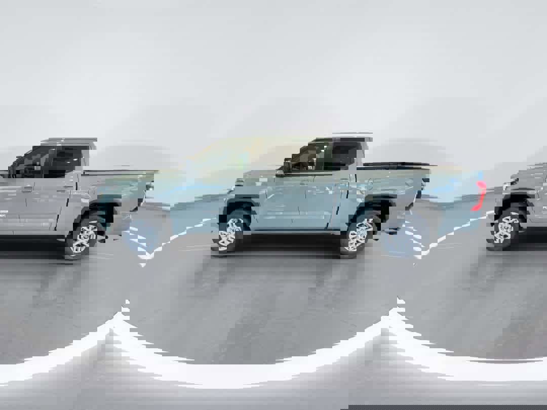 New 2025 Toyota Tundra SR5 w/ SR5 Premium Package AWD/4WD image 5