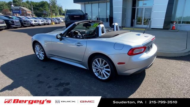 Used 2018 FIAT 124 Spider Lusso w/ Convenience Group RWD image 8