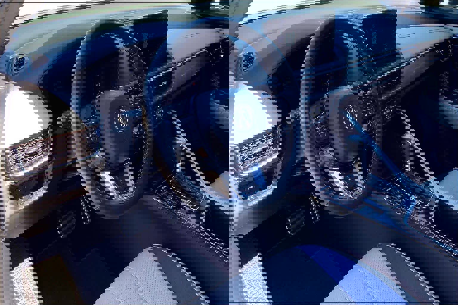 Used 2025 Acura ADX A-Spec image 18