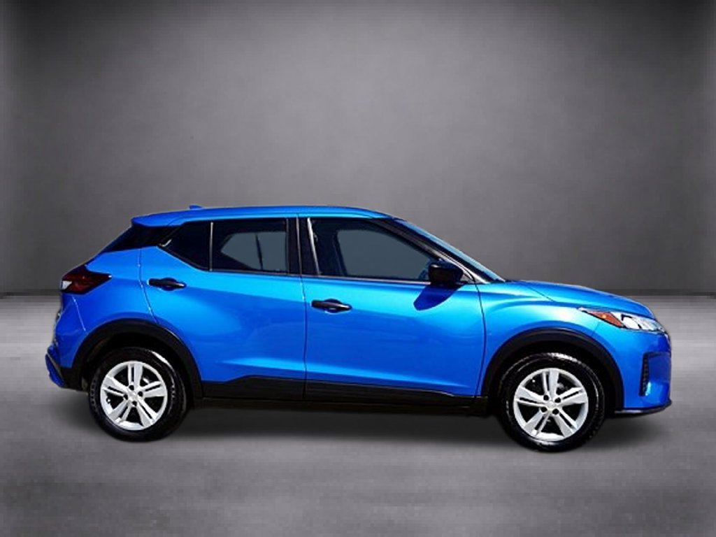 Certified 2024 Nissan Kicks S FWD image 3