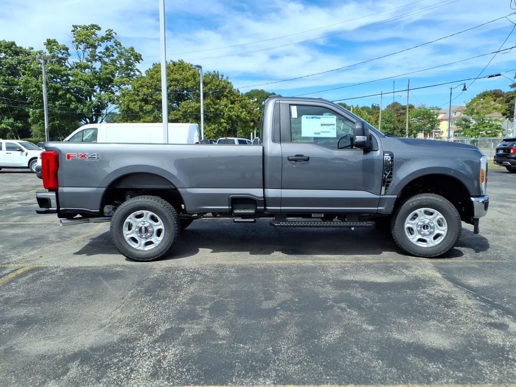 New 2026 Ford F250 XLT w/ FX4 Off-Road Package AWD/4WD image 4
