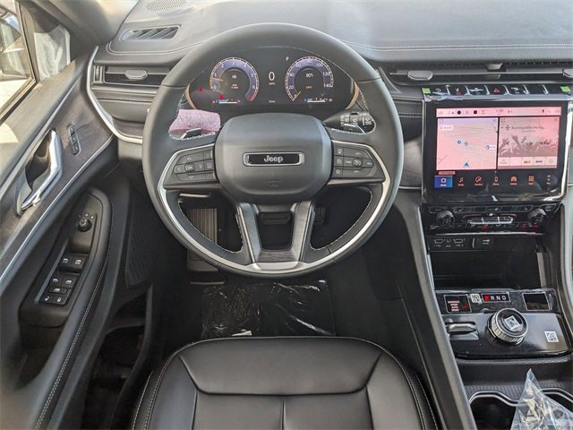 New 2025 Jeep Grand Cherokee Limited image 13