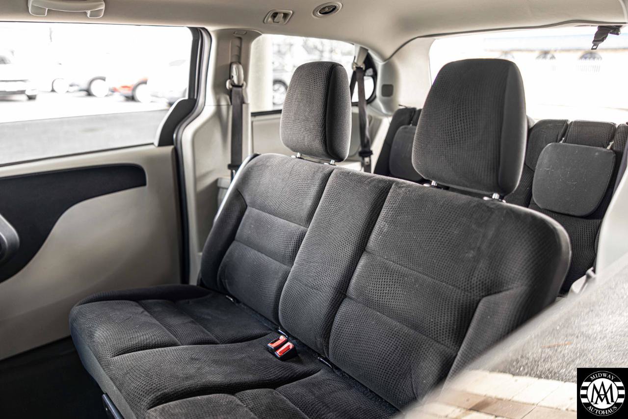 Used 2017 Dodge Grand Caravan SE w/ Power Window Group image 19