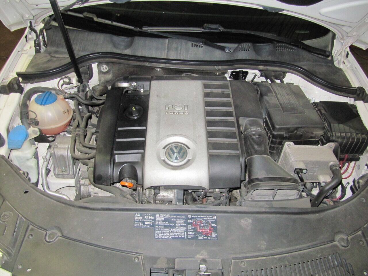 Used 2006 Volkswagen Passat Value Edition FWD image 22
