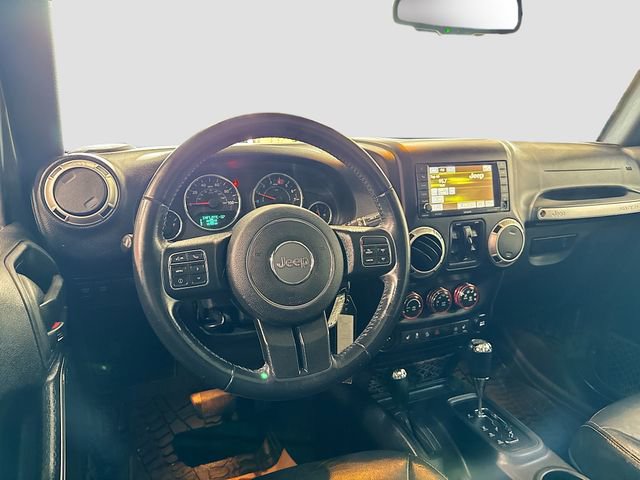 Used 2017 Jeep Wrangler Unlimited Rubicon w/ Connectivity Group image 21