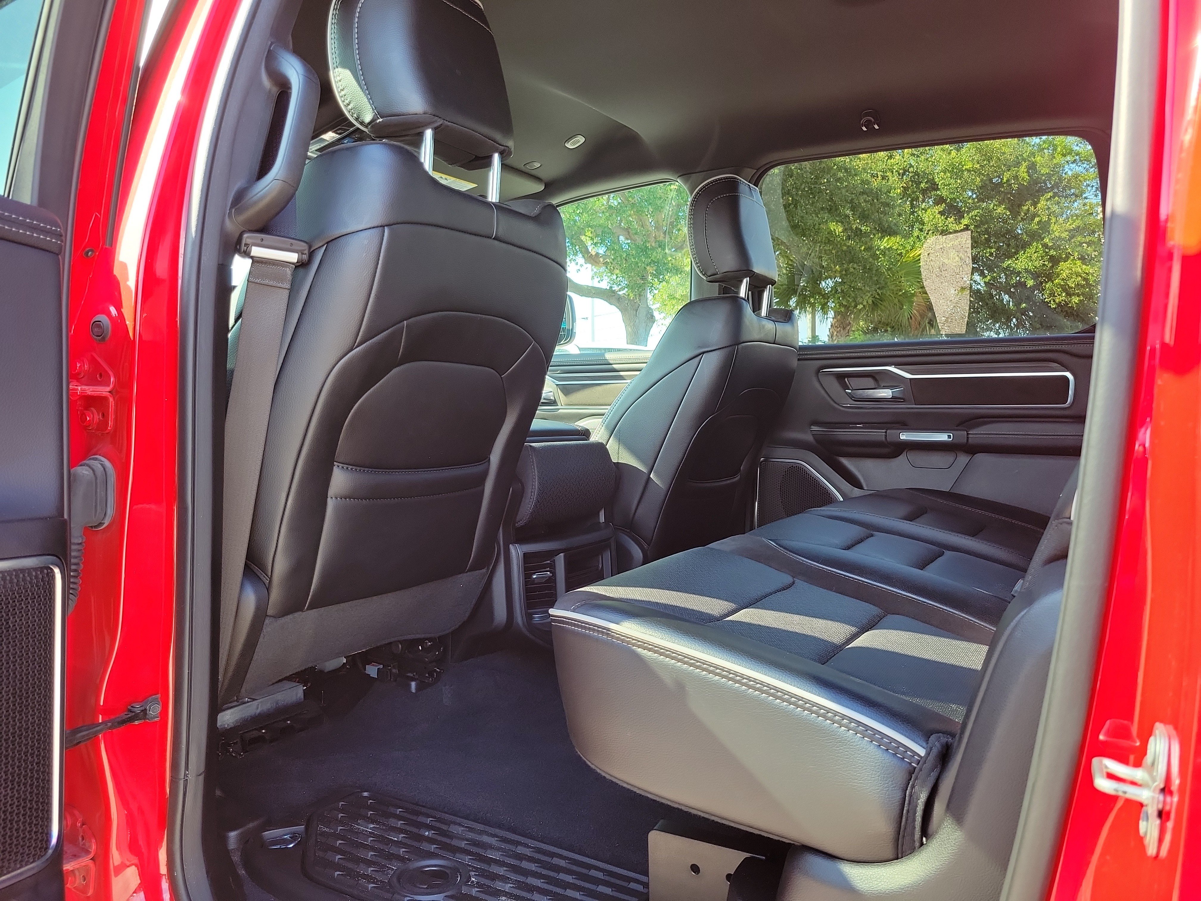 Used 2025 RAM 1500 Laramie w/ Bed Utility Group AWD/4WD image 9