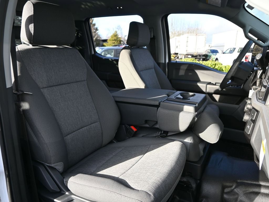 New 2026 Ford F550 4x4 Crew Cab image 31