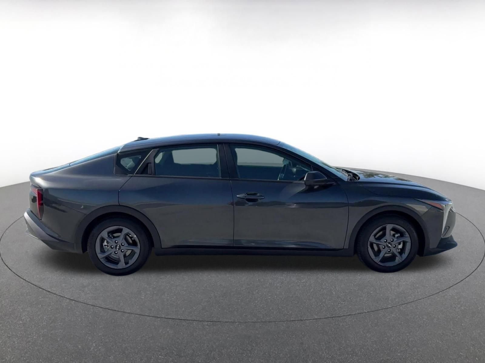 Used 2025 Nissan Altima 2.5 SV FWD image 16