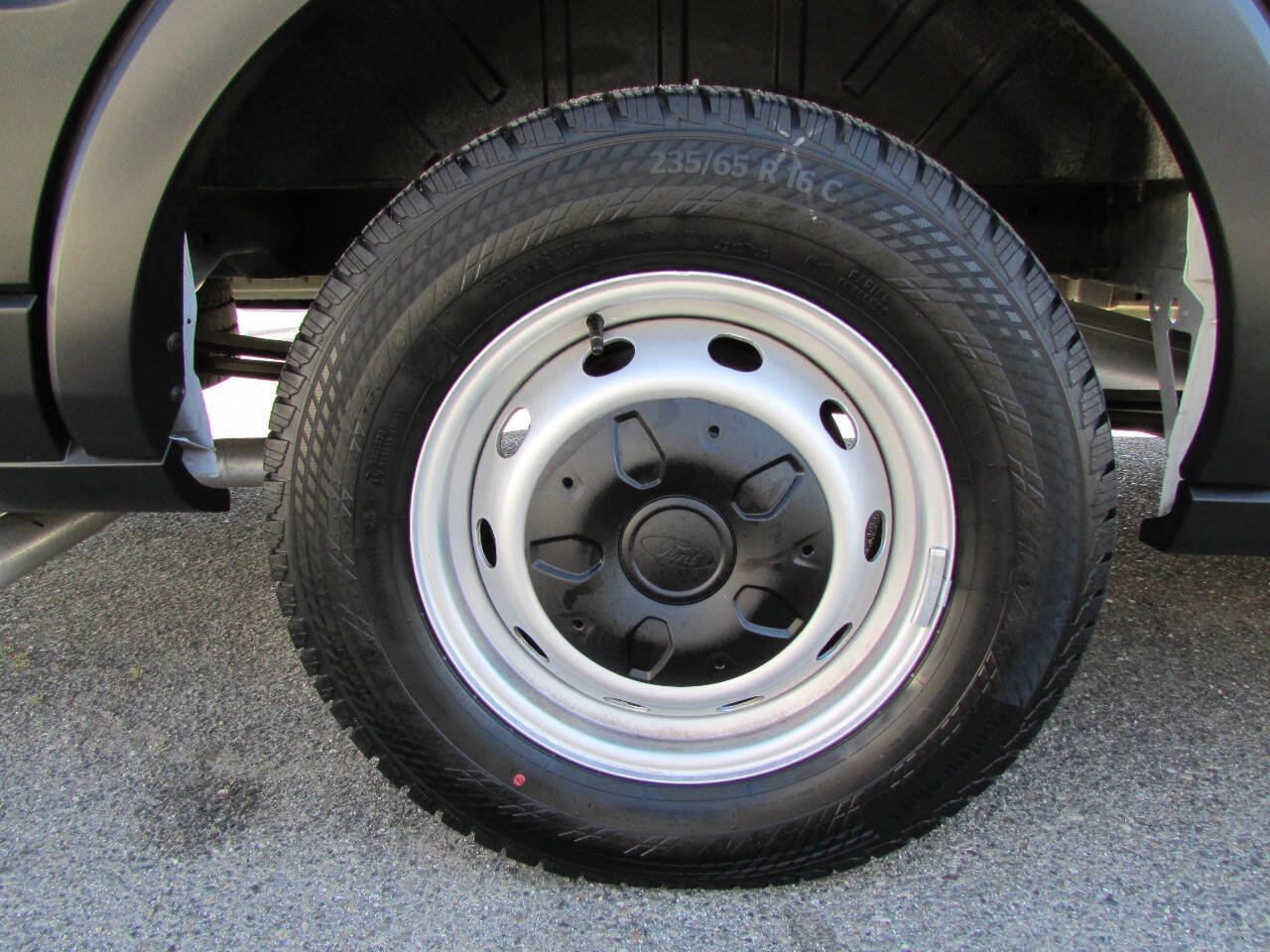 Used 2022 Ford Transit 350 148 High Roof Extended image 10