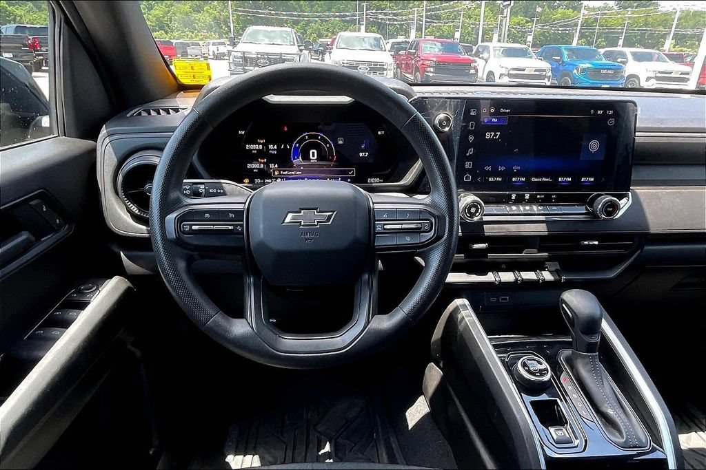 Used 2024 Chevrolet Colorado Trail Boss w/ Safety Package AWD/4WD image 6