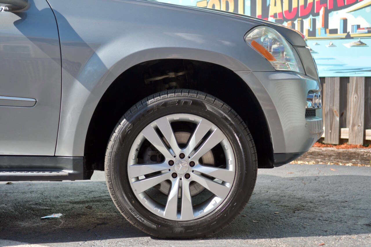 Used 2011 Mercedes-Benz GL 450 4MATIC image 28
