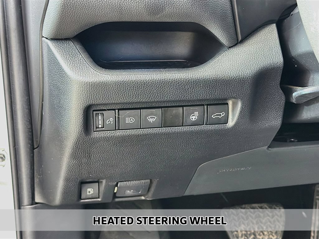 Used 2022 Toyota RAV4 XSE w/ XSE Grade Weather Package AWD/4WD image 8