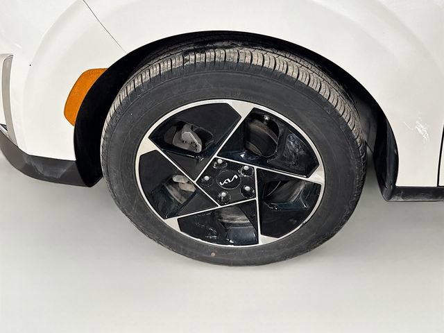 Used 2023 Kia Soul EX image 32