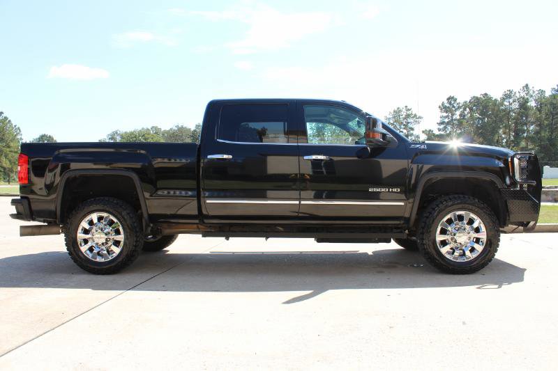 Used 2015 GMC Sierra 2500 SLT w/ Duramax Plus Package image 17