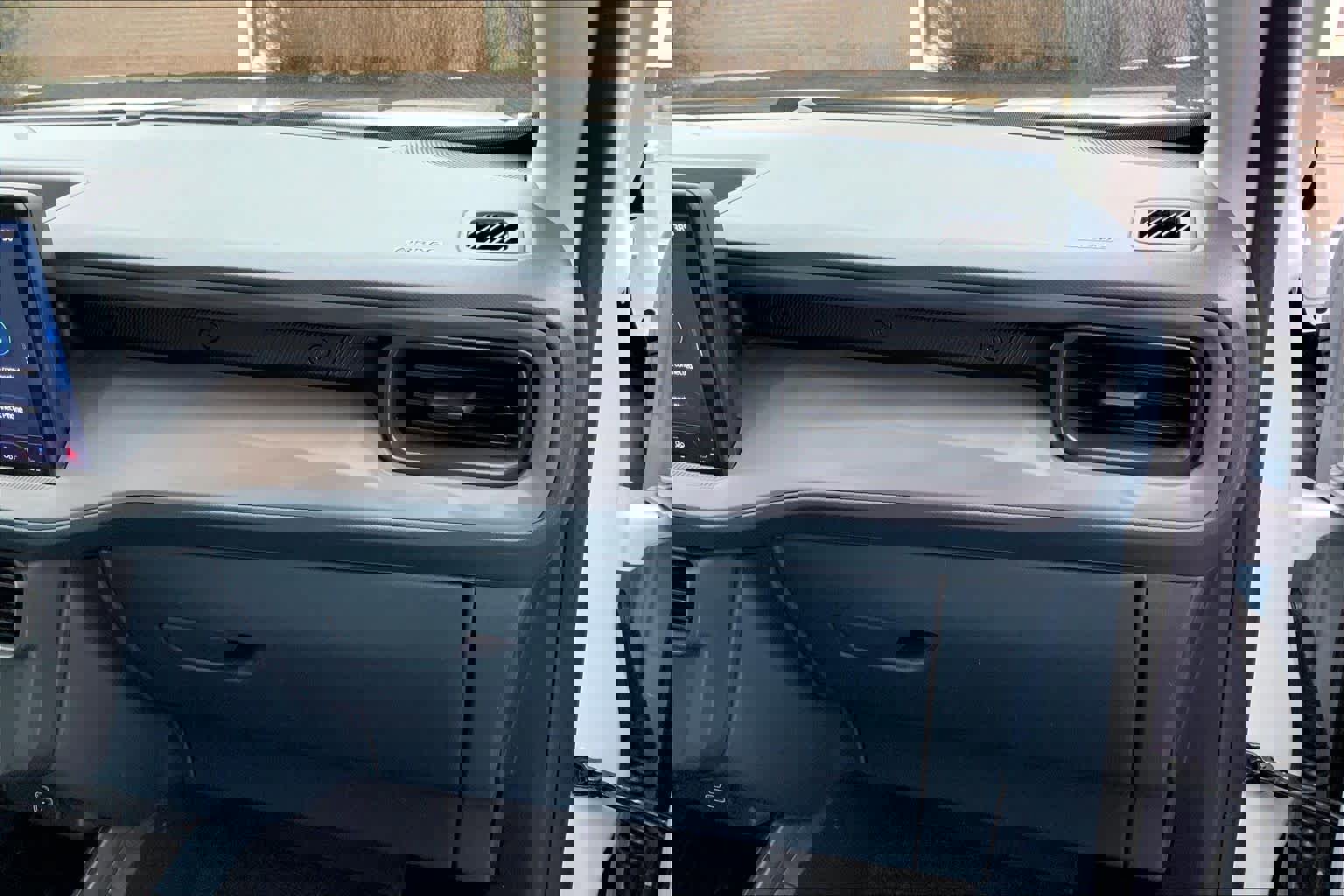 Used 2025 Ford Maverick XLT w/ XLT Luxury Package image 18