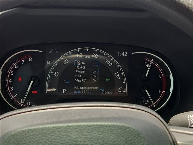 Used 2025 Toyota RAV4 XLE FWD image 11
